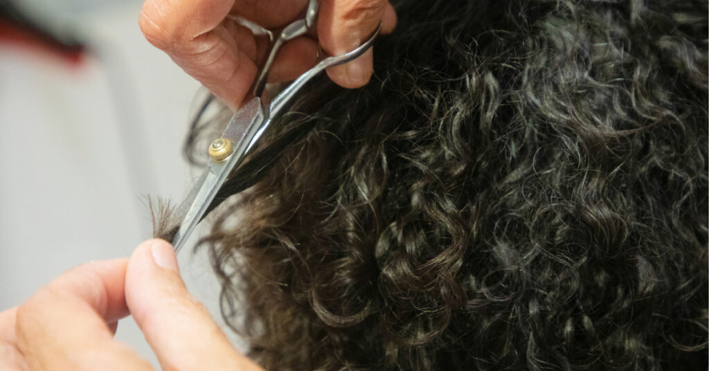 The Basics of Dry Cutting for Curls